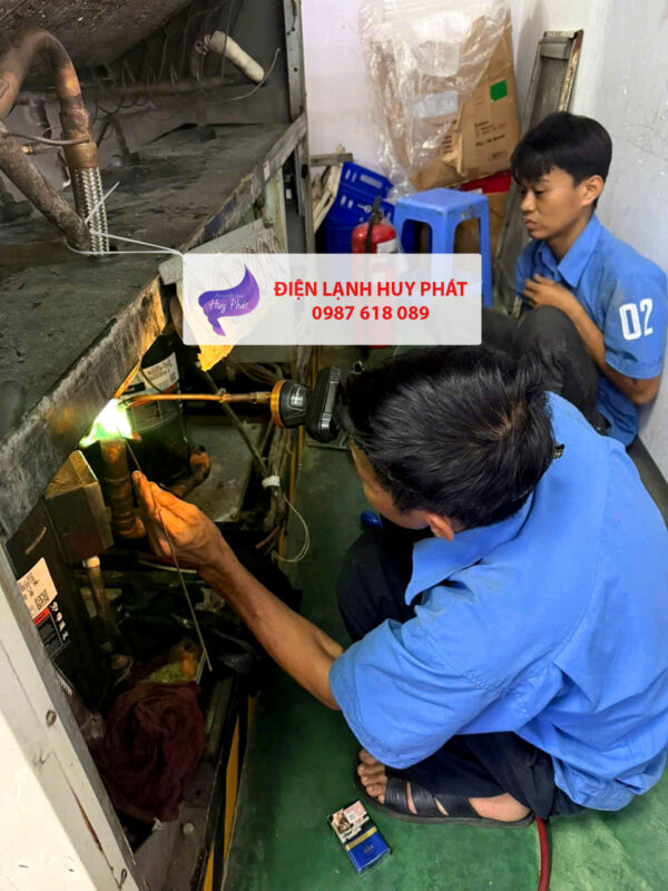Huy Phát - Sửa máy lạnh Đông Hòa Bình Dương