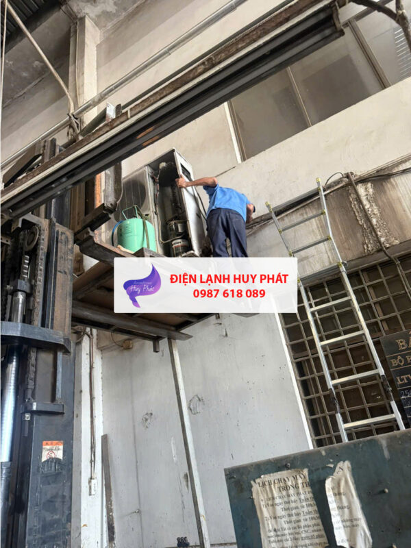 Huy Phát - Vệ sinh máy lạnh Tân Đông Hiệp